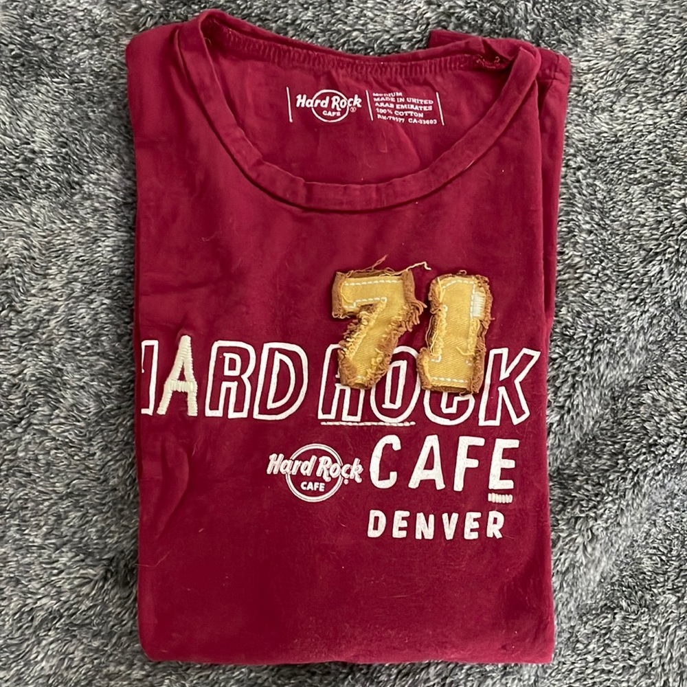 Hard Rock Cafe Denver Red or Maroon Tshirt Size M